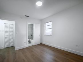 820 86th St, Miami Beach FL 33141