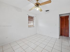 820 86th St, Miami Beach FL 33141