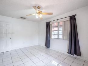 820 86th St, Miami Beach FL 33141