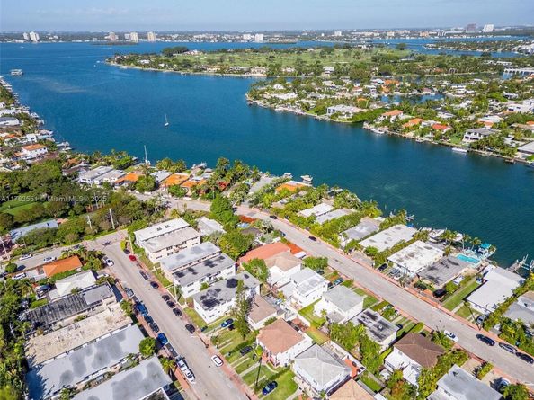 820 86th St, Miami Beach FL 33141