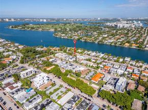 820 86th St, Miami Beach FL 33141