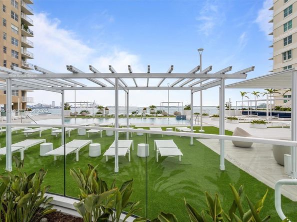 770 Claughton Island Dr 1613, Miami FL 33131