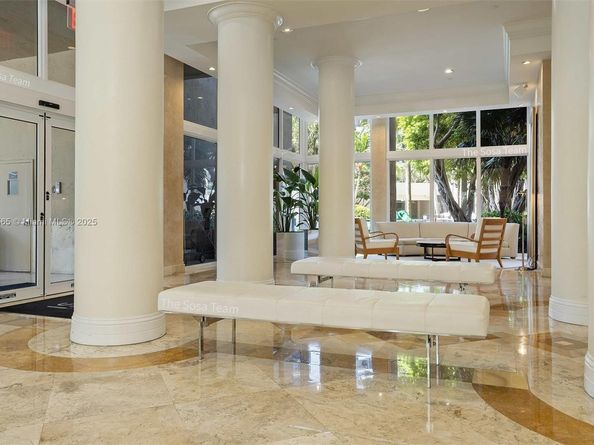 770 Claughton Island Dr 1613, Miami FL 33131