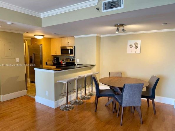 770 Claughton Island Dr 1613, Miami FL 33131