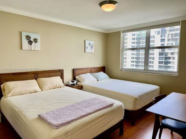 770 Claughton Island Dr 1613, Miami FL 33131