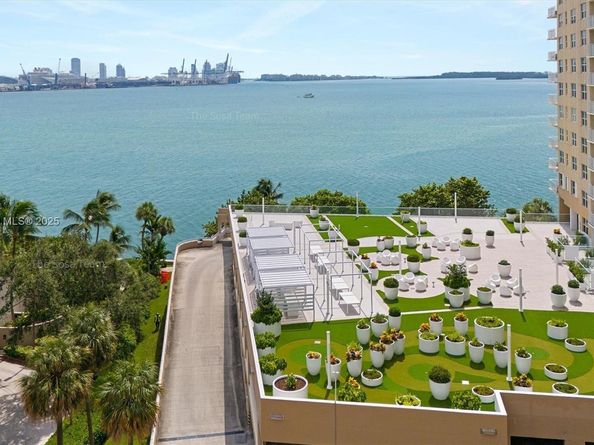 770 Claughton Island Dr 1613, Miami FL 33131