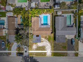 7761 NW 36th St, Davie FL 33024