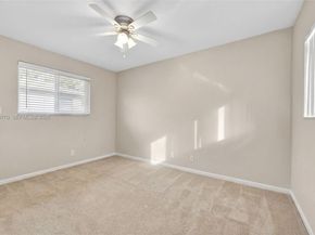 7761 NW 36th St, Davie FL 33024