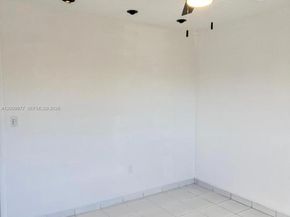 260 NW 107th Ave 204, Miami FL 33172