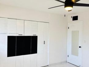 260 NW 107th Ave 204, Miami FL 33172