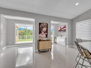 933 Falling Water Rd, Weston FL 33326