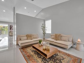 933 Falling Water Rd, Weston FL 33326