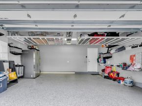 933 Falling Water Rd, Weston FL 33326