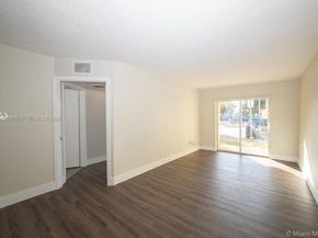 17622 NW 25th Ave 101, Miami Gardens FL 33056