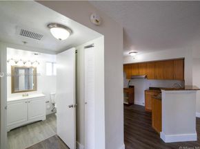 17622 NW 25th Ave 101, Miami Gardens FL 33056