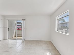 447 Saxony J 447, Delray Beach FL 33446