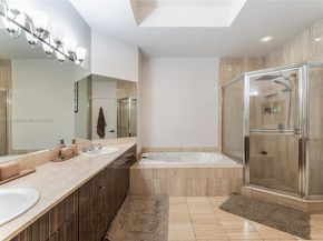 21205 Yacht Club Drive 304, Aventura FL 33180