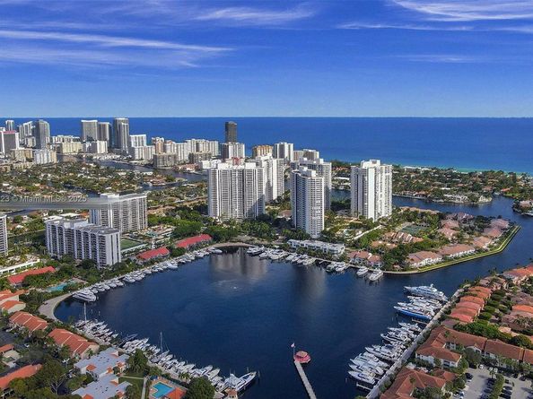 21205 Yacht Club Drive 304, Aventura FL 33180