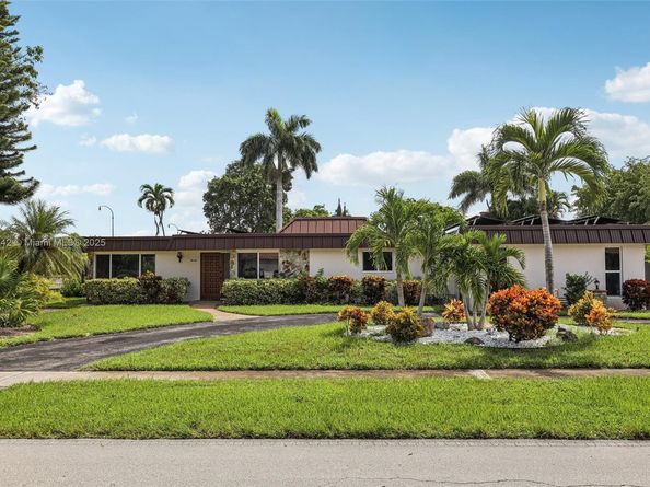 20 W Tropical Way, Plantation FL 33317