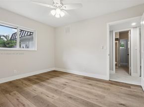 20 W Tropical Way, Plantation FL 33317