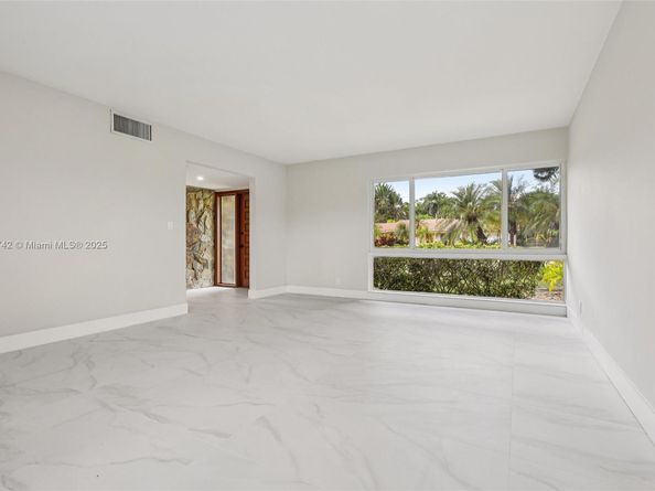 20 W Tropical Way, Plantation FL 33317