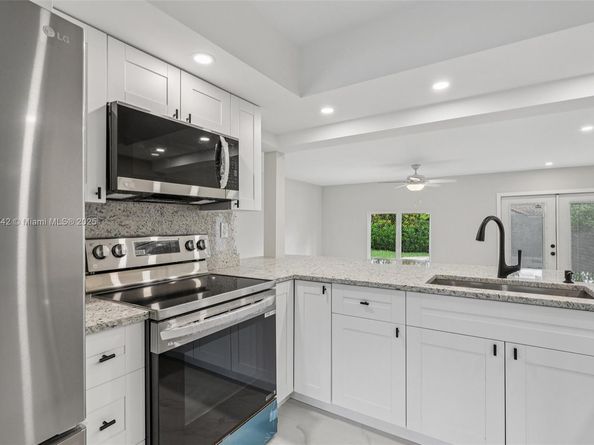 20 W Tropical Way, Plantation FL 33317
