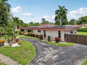 20 W Tropical Way, Plantation FL 33317