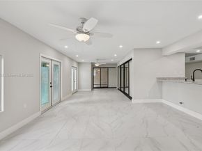 20 W Tropical Way, Plantation FL 33317