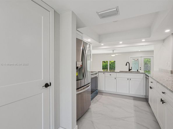 20 W Tropical Way, Plantation FL 33317