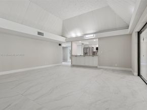 20 W Tropical Way, Plantation FL 33317