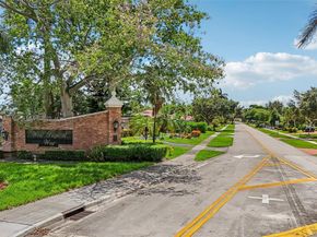 20 W Tropical Way, Plantation FL 33317