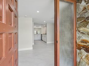 20 W Tropical Way, Plantation FL 33317
