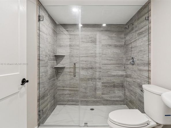 20 W Tropical Way, Plantation FL 33317