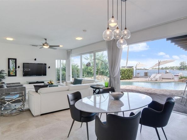 255 N Hibiscus Dr, Miami Beach FL 33139
