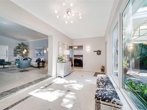 255 N Hibiscus Dr, Miami Beach FL 33139