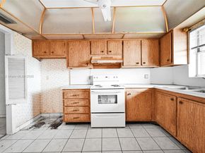 700 SE 6th Ave 304, Deerfield Beach FL 33441