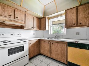 700 SE 6th Ave 304, Deerfield Beach FL 33441