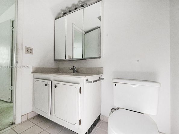 700 SE 6th Ave 304, Deerfield Beach FL 33441