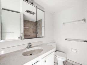 700 SE 6th Ave 304, Deerfield Beach FL 33441