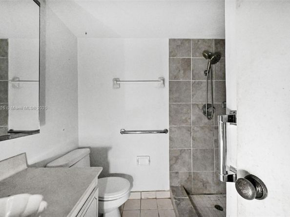 700 SE 6th Ave 304, Deerfield Beach FL 33441