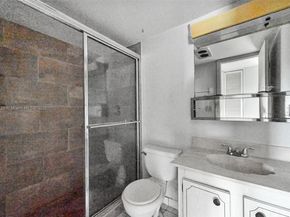 700 SE 6th Ave 304, Deerfield Beach FL 33441