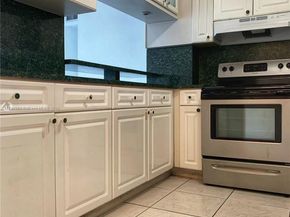 1325 W 68th St 514, Hialeah FL 33014