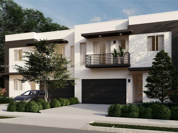 1703 SW 23rd St, Fort Lauderdale FL 33315