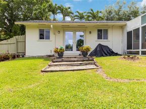 431 S Old Hiatus Rd, Plantation FL 33325