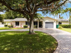 431 S Old Hiatus Rd, Plantation FL 33325