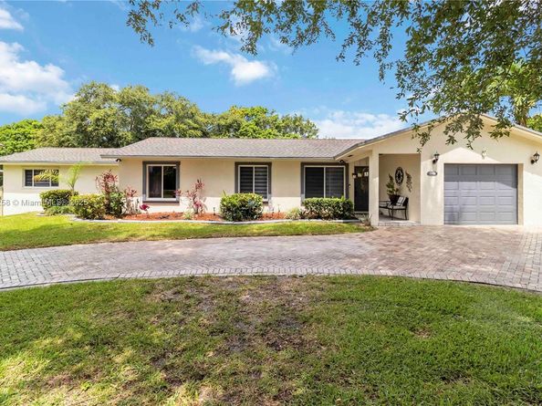 431 S Old Hiatus Rd, Plantation FL 33325