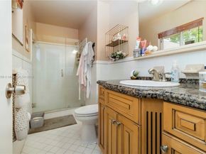 431 S Old Hiatus Rd, Plantation FL 33325