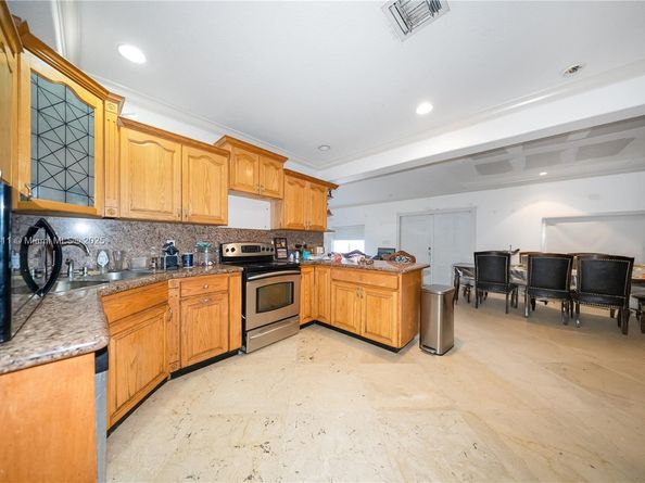 12265 SW 43rd St, Miami FL 33175