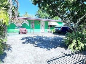 3135 NW 86th St, Miami FL 33147