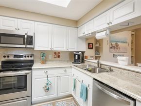 2729 Anzio Ct 107, Palm Beach Gardens FL 33410